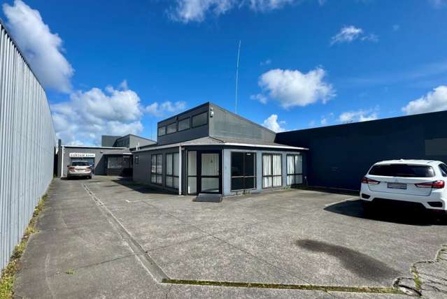 280sqm Industrial Space in Palmerston North