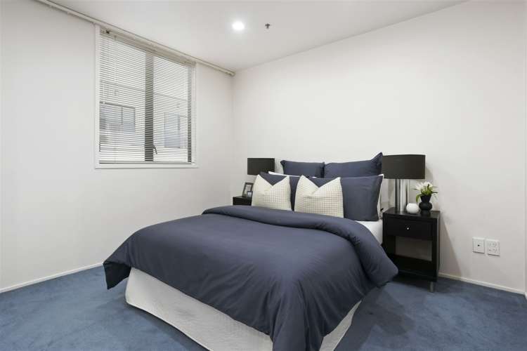 5a/173 Hurstmere Road Takapuna_11