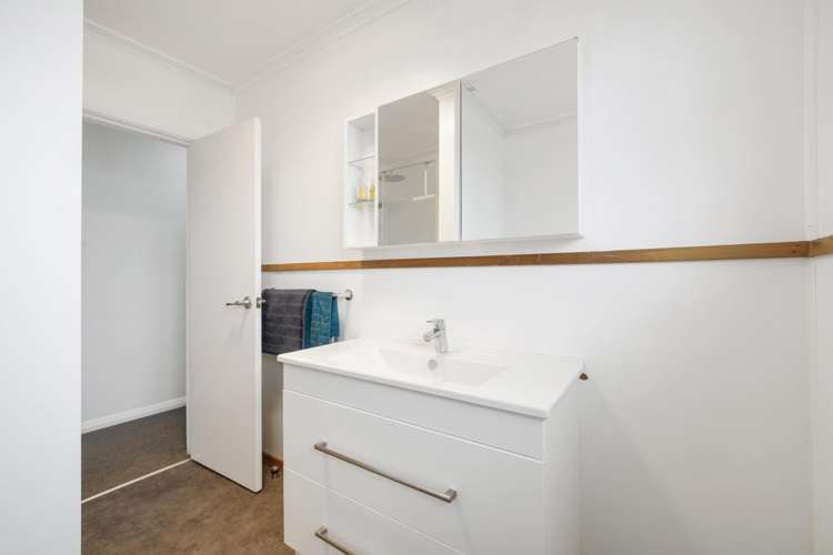 10 Okoroire Street Tirau_13