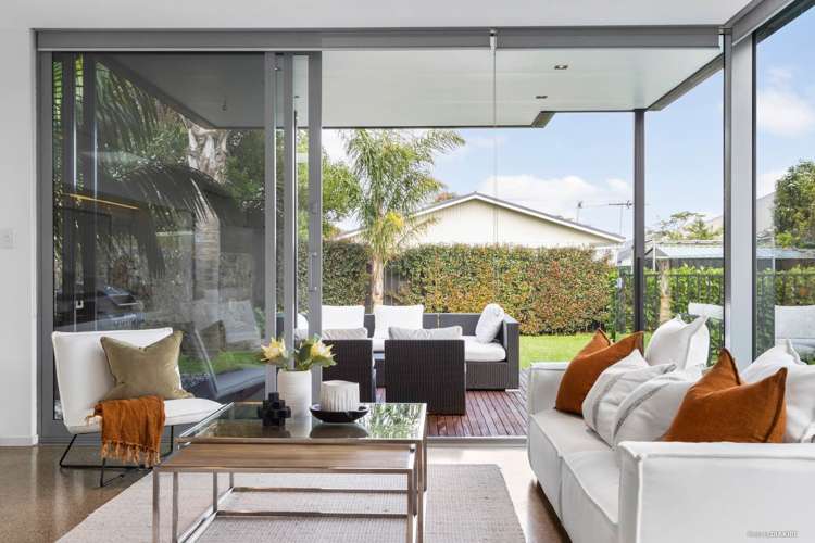 27 Rocklands Avenue Mount Eden_5