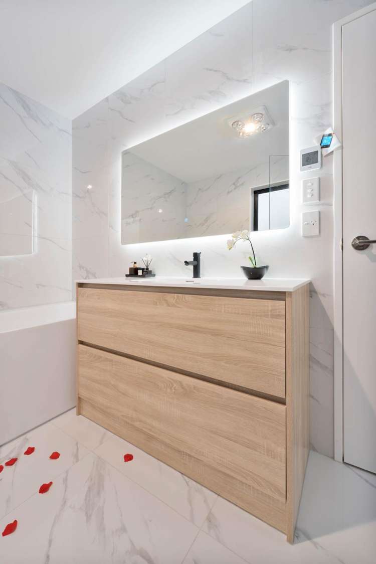 16c Woodhouse Place West Harbour_23