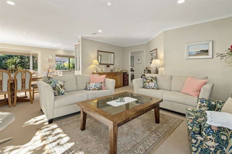 6 Saint Heliers Place Papamoa_5