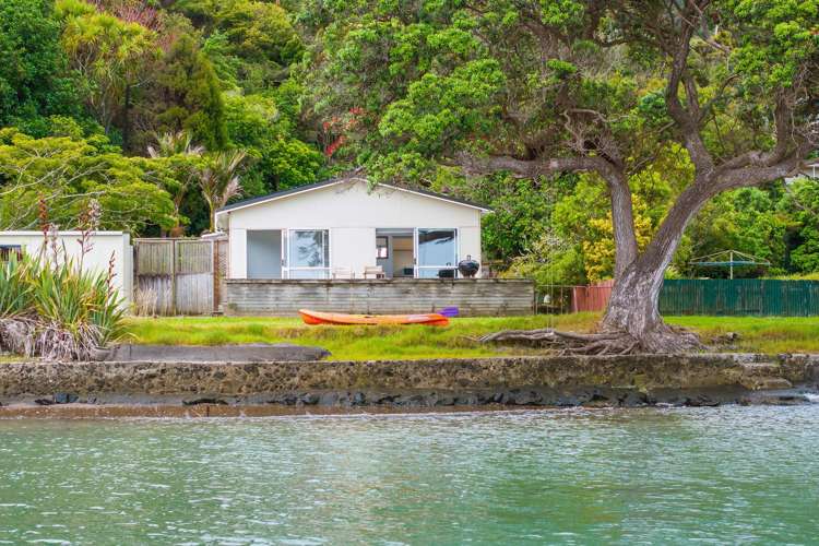 3 Foster Avenue Huia_5