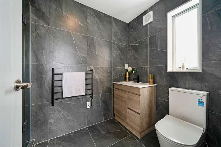 240e Whitney Street Blockhouse Bay_14