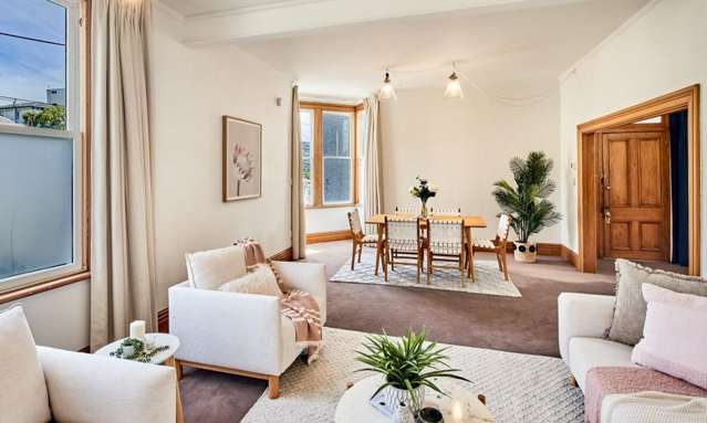 CLASSIC MT VIC VILLA WITH MODERN FAMILY COMFORT