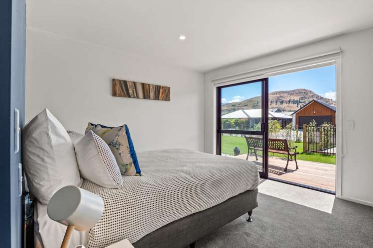 14 Cumberland Road Lower Shotover_12