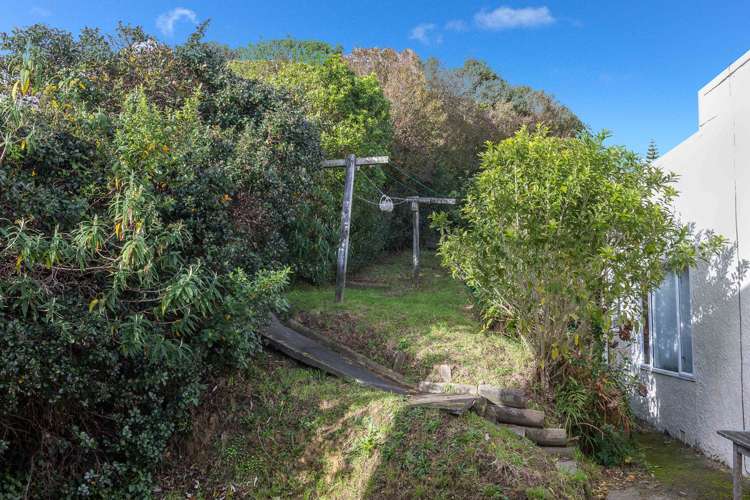 198 Helston Road Paparangi_18