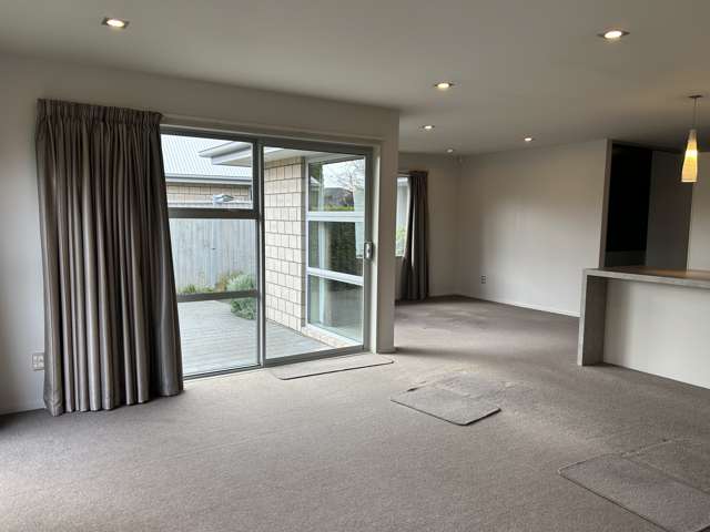 3 The Gate Yaldhurst_4