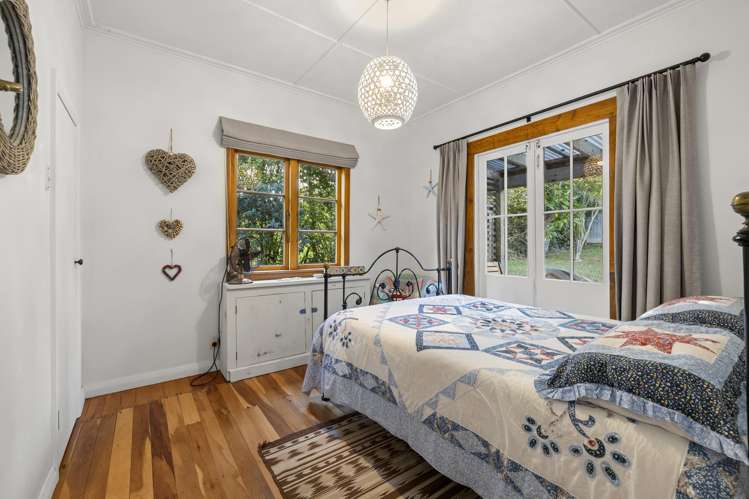 15 East Street Raglan_9