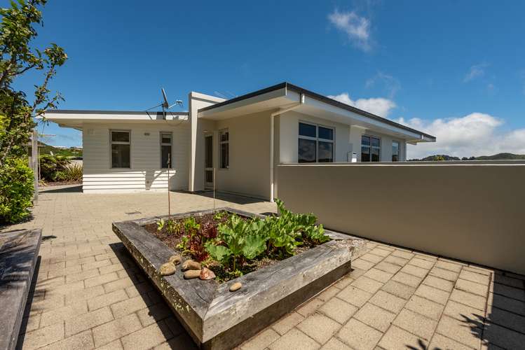 2 Caughley Grove Karori_18