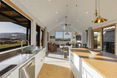 112 Hall Road_4