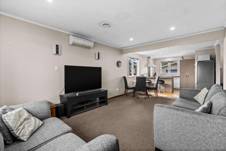 72 Harold Holt Avenue Onekawa_6