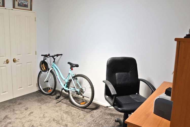 2 Flora Place Wattle Downs_10