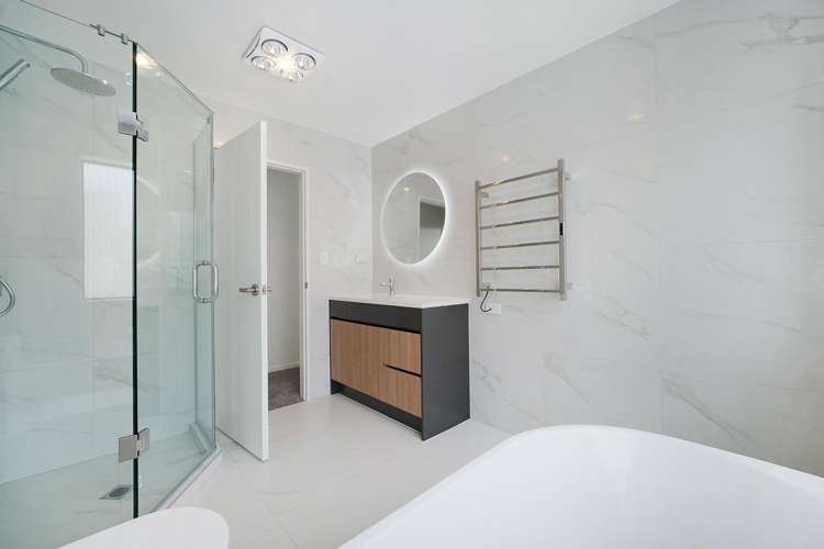 8 Stableford Crescent Opaheke_12