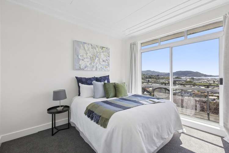 42 Easther Crescent Kew_13