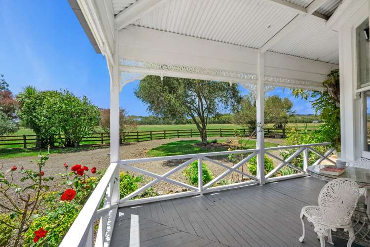 2179 State Highway 16 Helensville_31