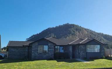49 Te Putu Street_1