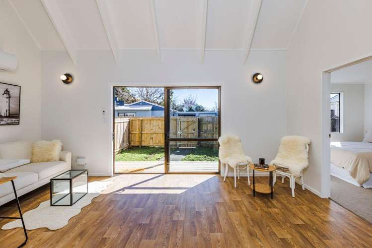 2/24 Great south road, Papakura_4