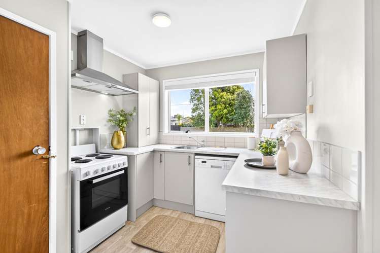 1A Melanie Place Orewa_10