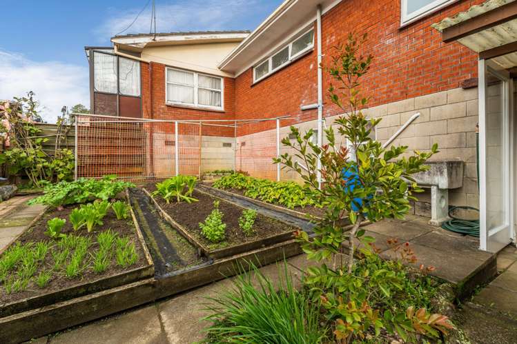 2/129a Ridge Road Howick_19