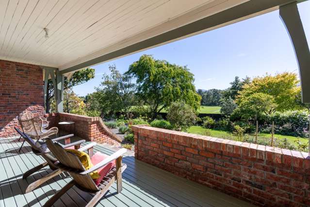 A big, versatile character home