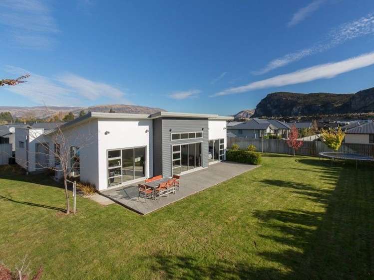 48a Frye Crescent Albert Town_2