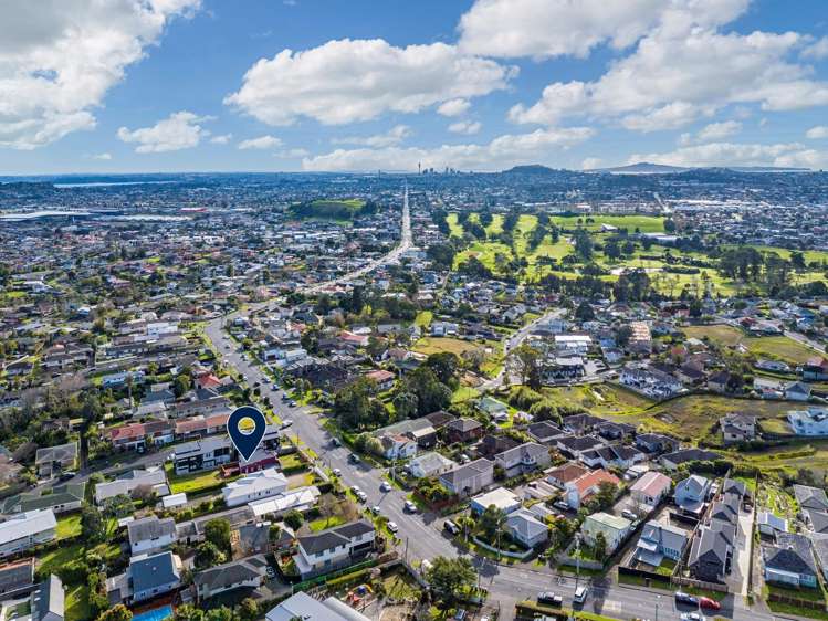 1315 Dominion Road Mt Roskill_12