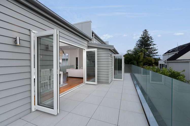 6 Rogers Avenue Eastern Beach_11