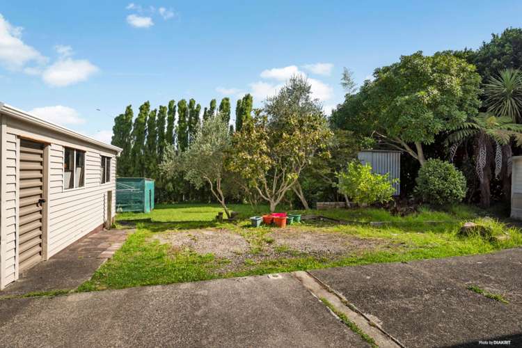 26 Lyttelton Avenue Forrest Hill_12