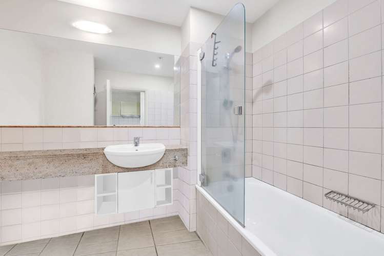 1012/22 Nelson Street Auckland Central_10