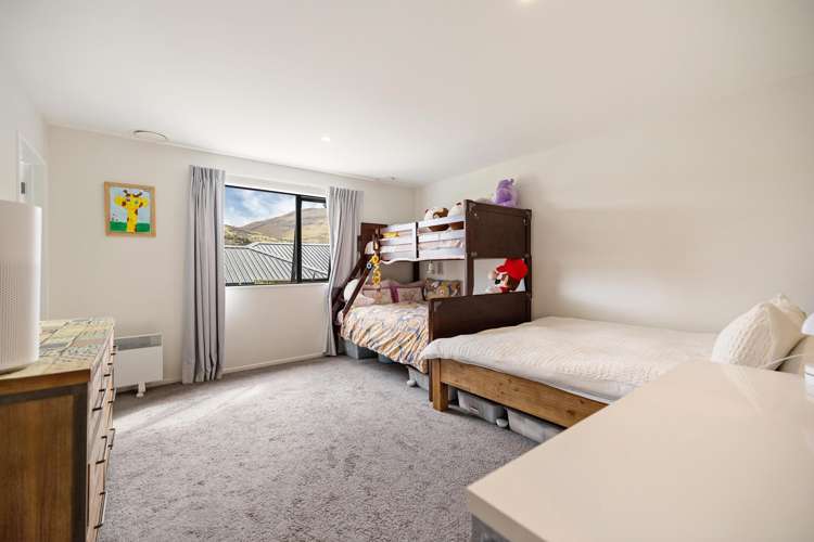 7 Crop Street Jacks Point_11