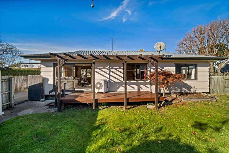 2/74 Aorangi Road Bryndwr_13