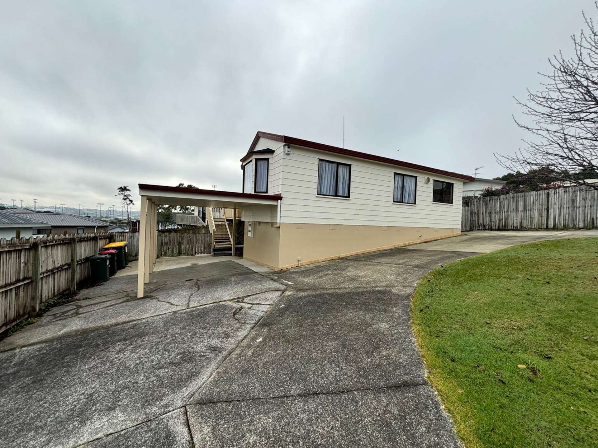 6B Grenadine Place Unsworth Heights North Shore City Houses for