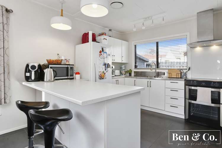 2/35 Jarman Road Mount Wellington_4