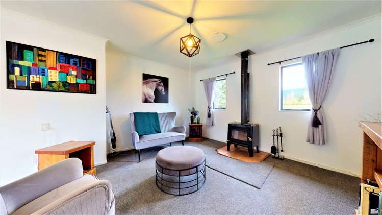 1101 Queen Street East Levin_7