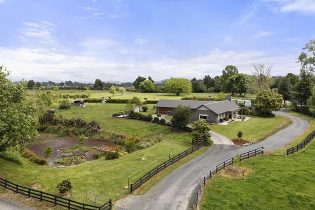 Equestrian Paradise on 4.25ha Awaits You!