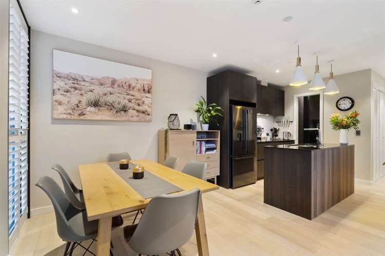 07/28g Killarney Street Takapuna_3