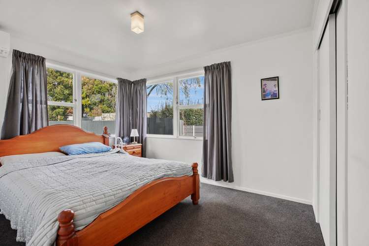 12 Colstone Street Glenview_12