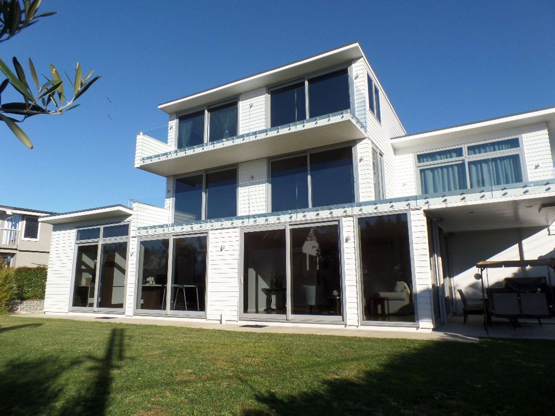 276 Lake Road Hauraki_0