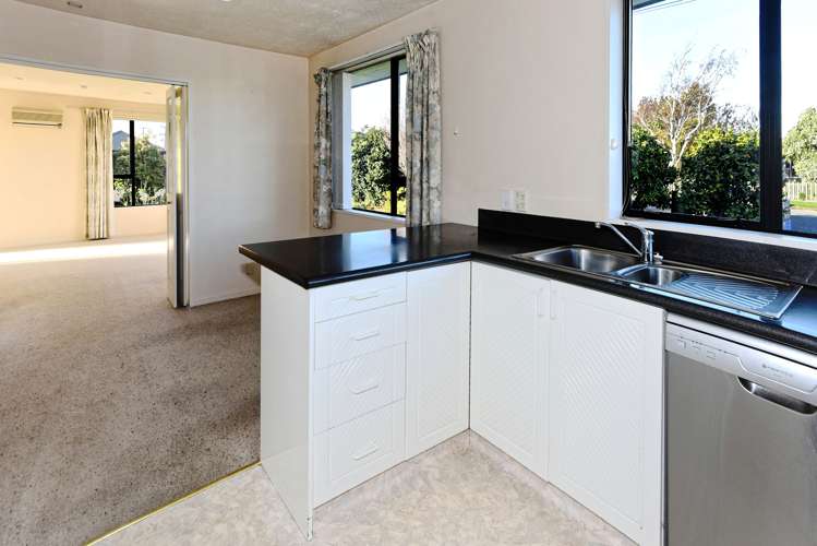 1b Coleman Place Darfield_13