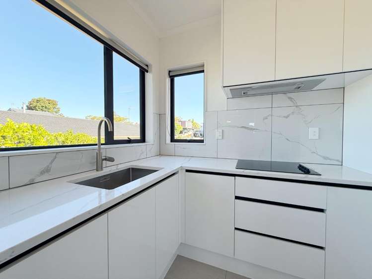 8B Downsview Road 2671_3