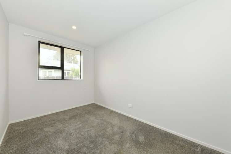 3/738 Ferry Road Woolston_7
