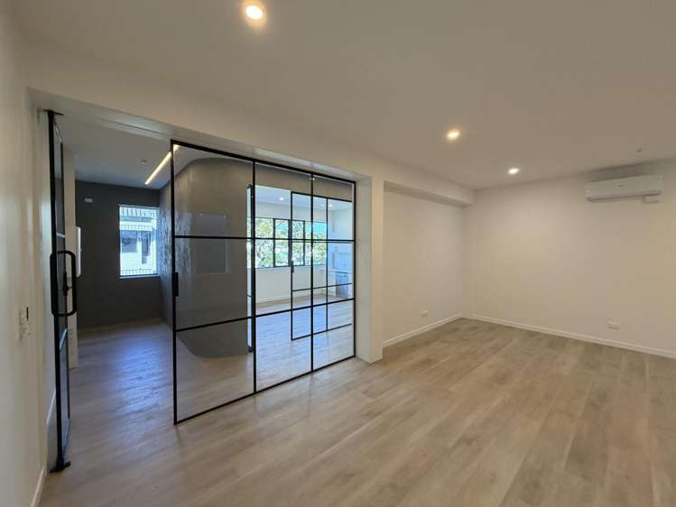 87-91 Hurstmere Road Takapuna_5