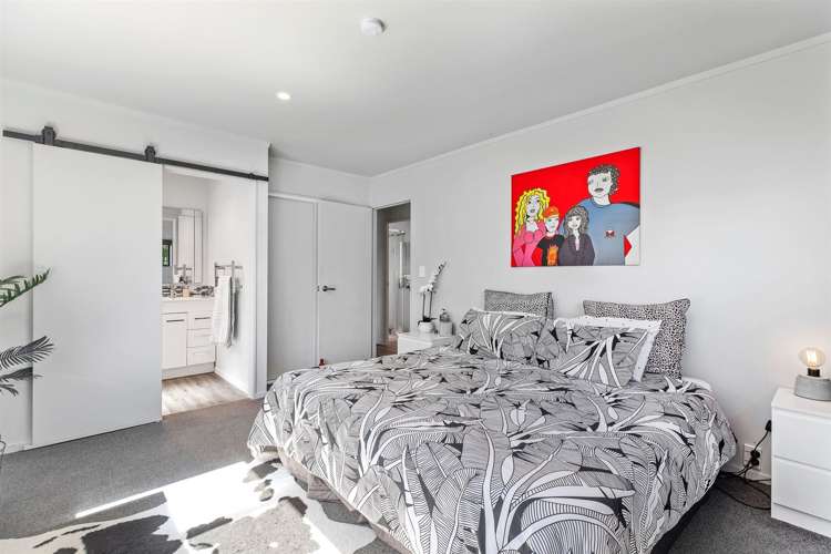 2 Furn Park Lane Tauriko_15