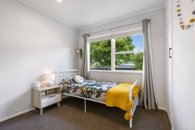 65 Fairclough Road Beach Haven_8