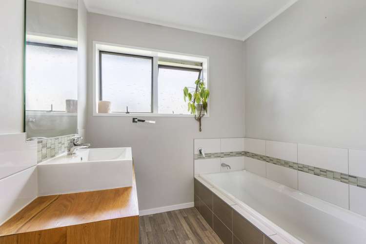 12 Hartfield Rise Pahurehure_17