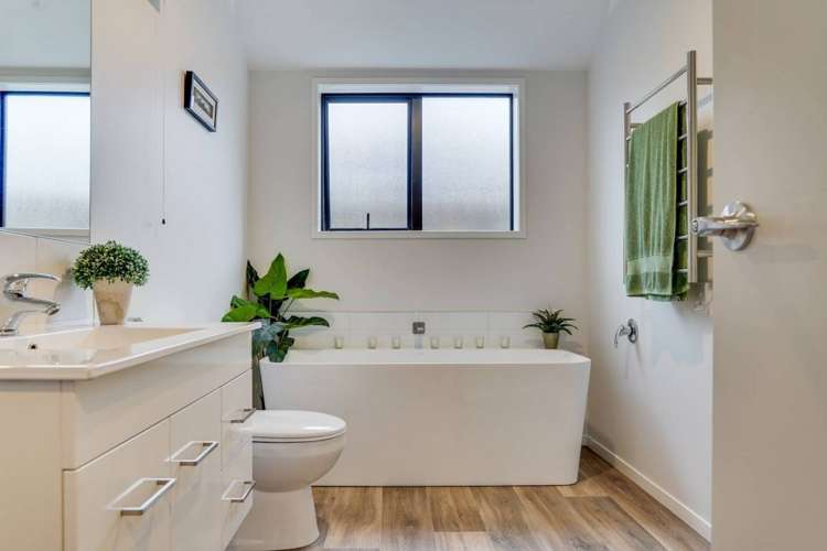 16 Nanchang Road Burleigh_30