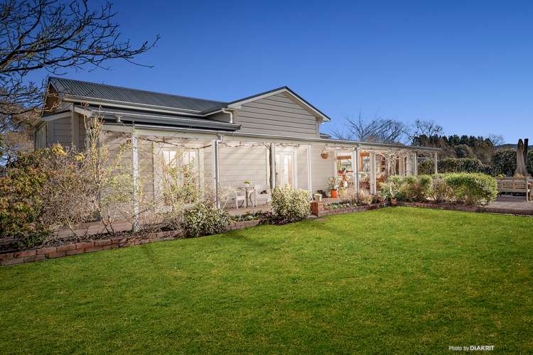 36 Clifton Avenue Carterton_0