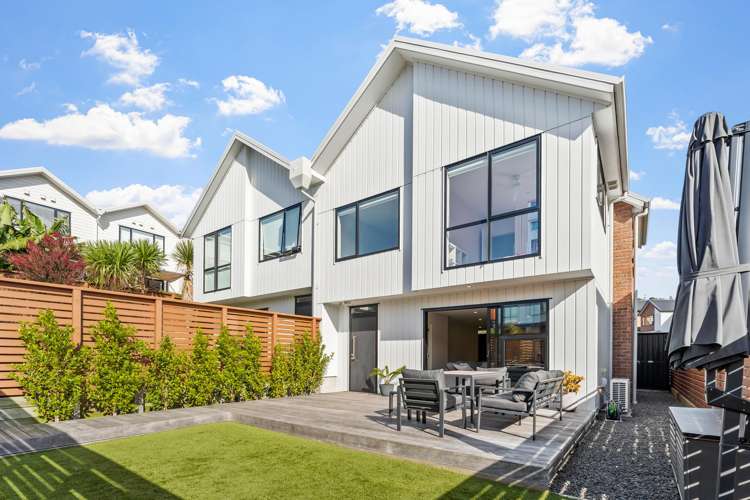 10 Orca Drive Stanmore Bay_17