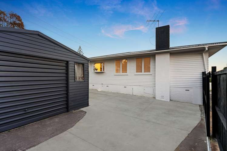 1/17 Fairclough Road Beach Haven_25